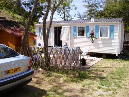                                 MOBIL HOME A LOUER